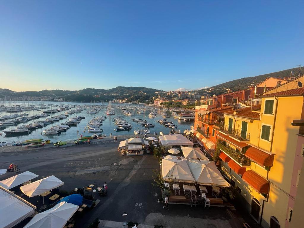 Suite Ventidue - Fronte Mare Lerici Esterno foto